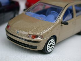 1/43 FIAT純正New Punto 5ドアミニチュア