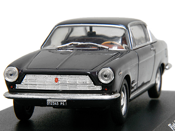 1/43 FIAT New Story Collection No.32 FIAT 2300 COUPE 1961年ミニチュアモデル