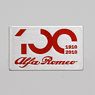 Alfa Romeo純正100周年記念ピンバッジ