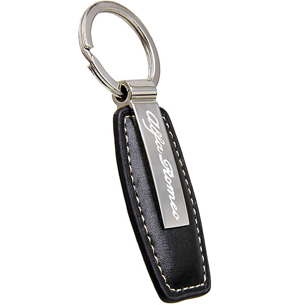 Alfa Romeo Fake Leather & Plate Keyring (Black)