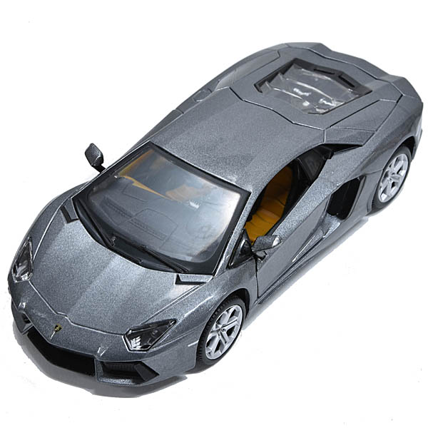 1/24 Lamborghini AVENTADOR�ߥ˥��奢��ǥ�