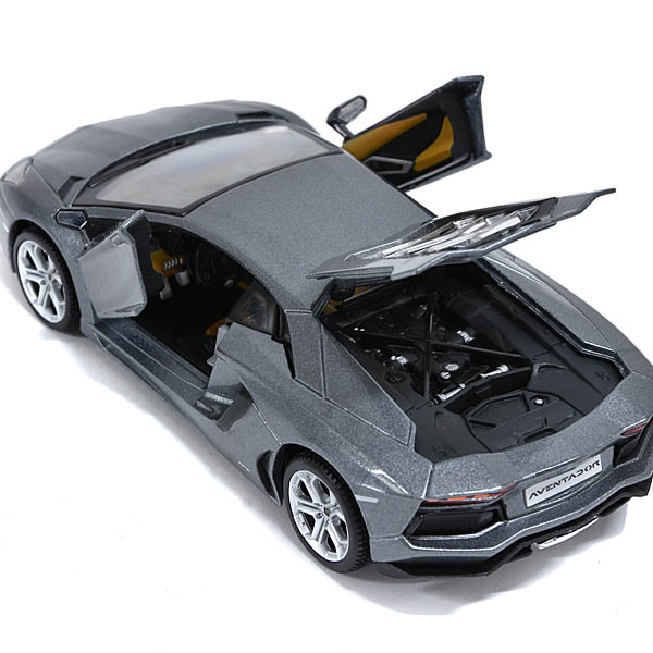 1/24 Lamborghini AVENTADOR�ߥ˥��奢��ǥ�