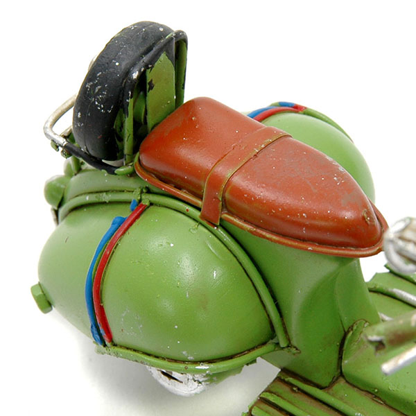 Vespa Tin Toy(Green)