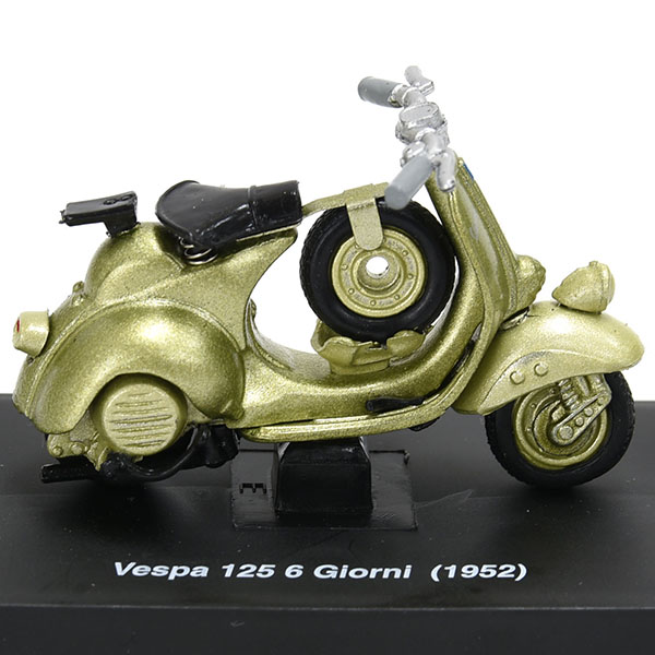 1/32 Vespa 125 6 giorni 1952 Miniature Model