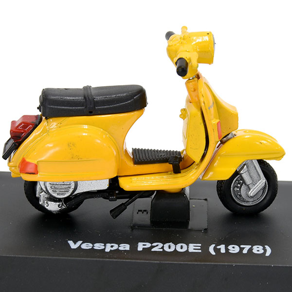 1/32 Vespa P200E 1978 Miniature Model