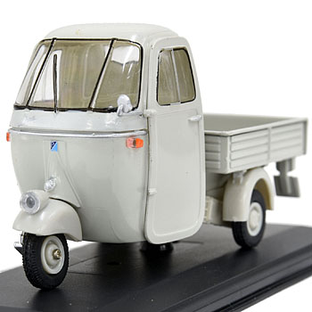 1/32 APE C4 Pinale 1962 Miniature Model