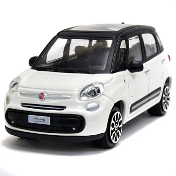 1/43 FIAT 500Lミニチュアモデル(ホワイト)