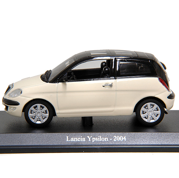 1/43 Lancia Ypsilon Miniature Model
