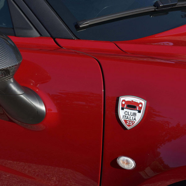 Alfa Romeo 4C CLUB ITALIA side Emblem-CLUB ITALIA 25anni Anniversaio-