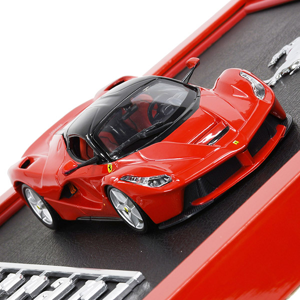La Ferrari Object with Frame