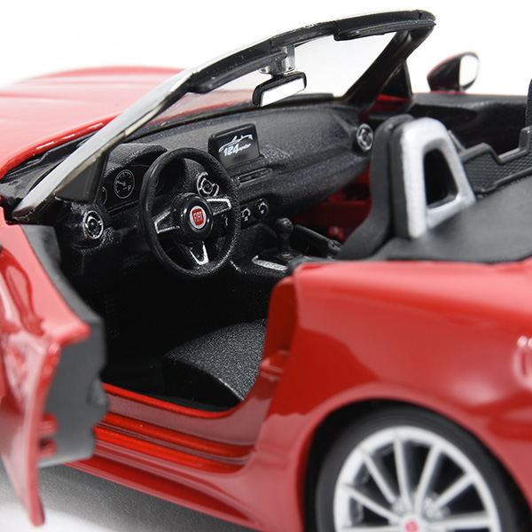 1/24 FIAT 124 Spiderߥ˥奢ǥ