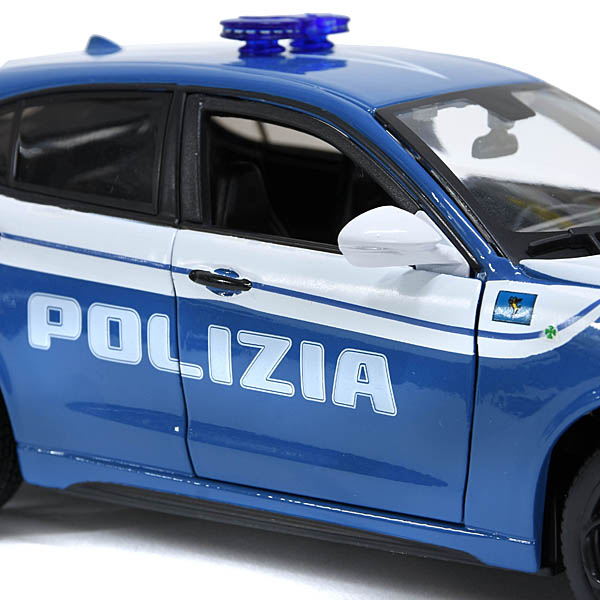 1/24 scale Alfa Romeo Stelvio POLIZIA miniature model