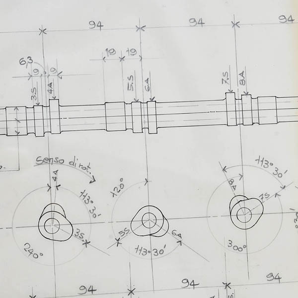 Ferrari 330GT 2+2 (Tipo209)���󥸥󥫥ॷ��ե��߷׿޳���