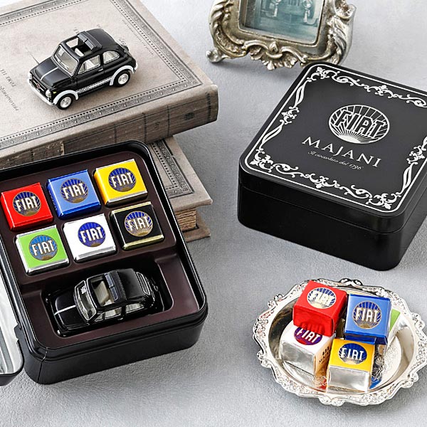 1/43 Scale FIAT Nuova 500 Miniature Model & Chocolate Set by MAJANI