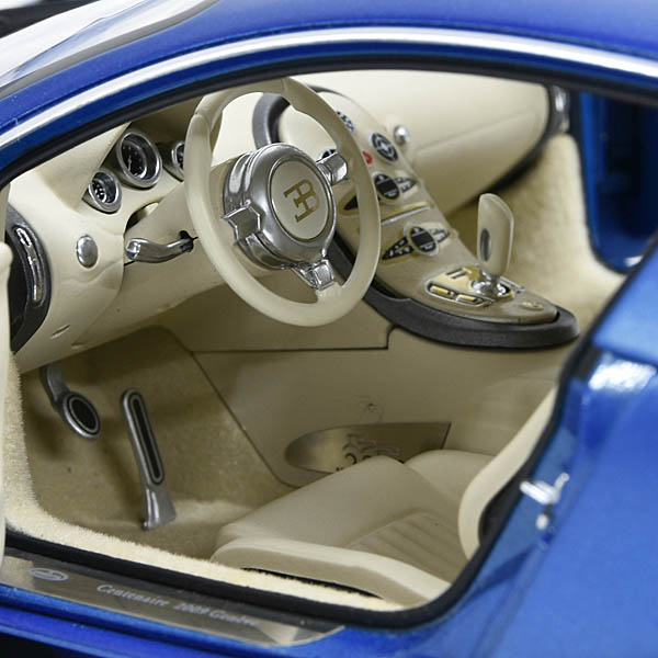 1/18 BUGATTI VEYRON 2009 Miniature Model by AUTOART