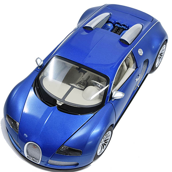 1/18 BUGATTI VEYRON 2009 Miniature Model by AUTOART