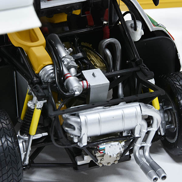 1/18 LANCIA RALLY 037 Miniature Model