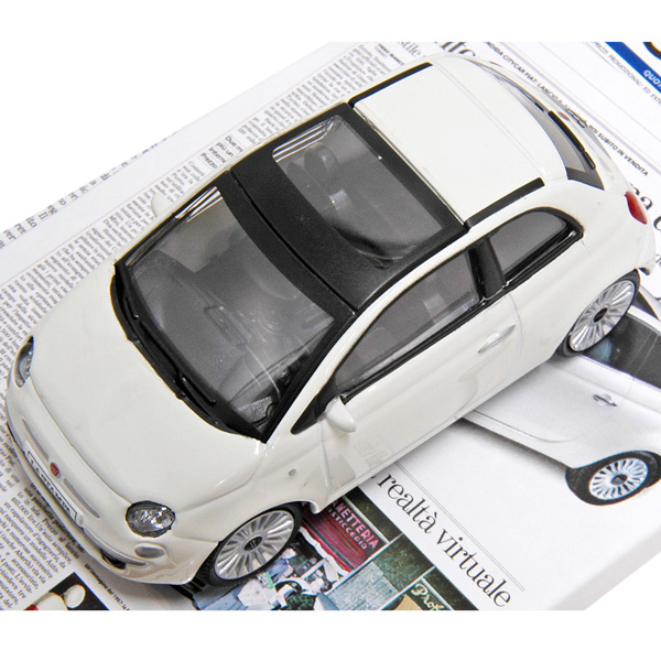 1/43 FIAT 500 La Stampa ����ܥ졼�����ߥ˥��奢��ǥ�