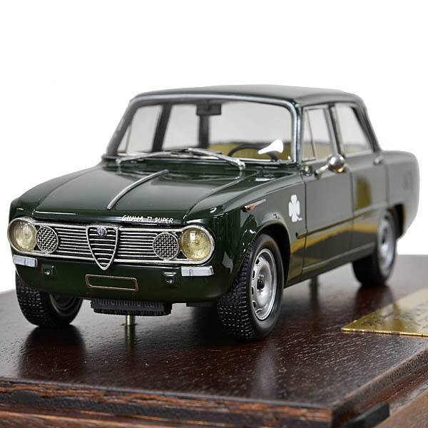 1/24 Alfa Romeo GIULIA TI SUPER�ߥ˥��奢��ǥ� 