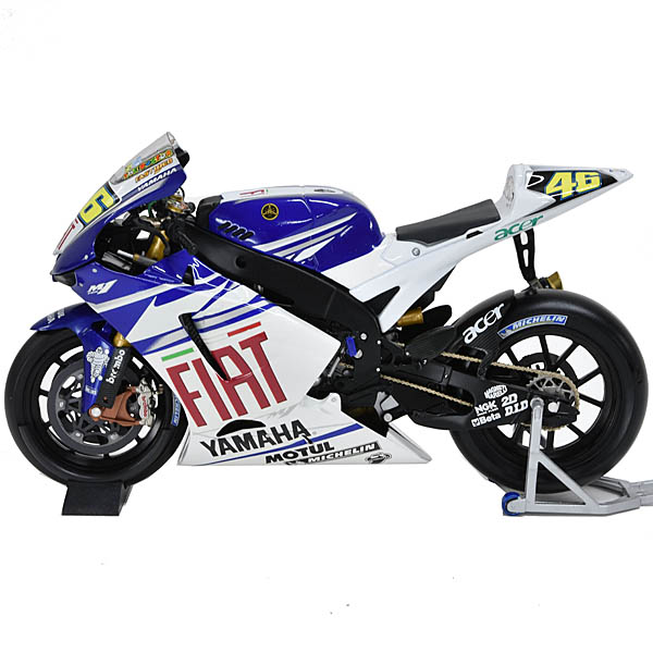 1/12 FIAT YAMAHA Team YZR-M1 Valentino Rossi�ߥ˥��奢��ǥ륻�å�