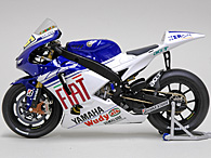 1/12 FIAT YAMAHA Team YZR-M1 Valentino Rossi�ߥ˥��奢��ǥ륻�å�
