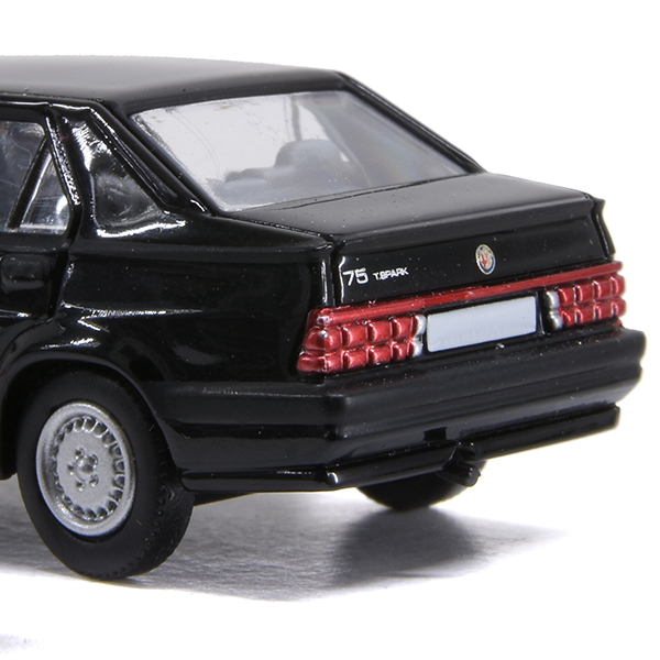 1/87 Alfa Romeo 75 ߥ˥奢ǥ