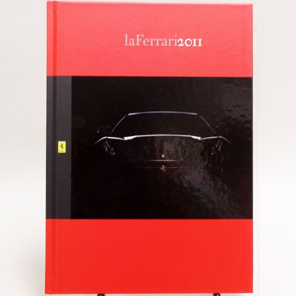 LA Ferrari 2011 *press edition (include Ferrari FF CD-ROM)