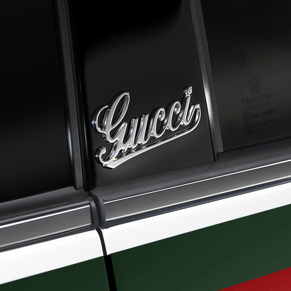FIAT純正500 by Gucci Bピラー用エンブレム <br><font size=-1 color=red>02/09到着</font>
