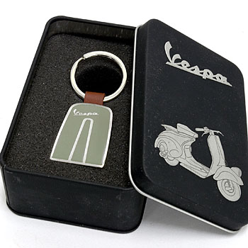 Vespa Official Shield Shaped Keyring(Green)
