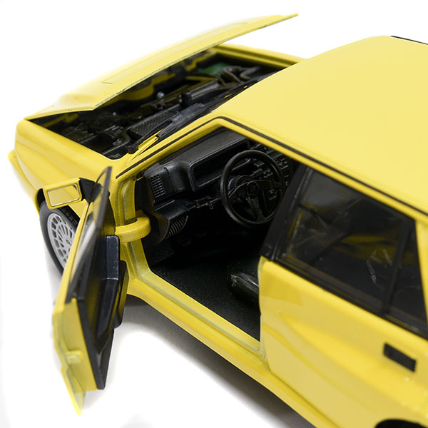 1/24 LANCIA Delta Evoluzione Miniature Model(Yellow)