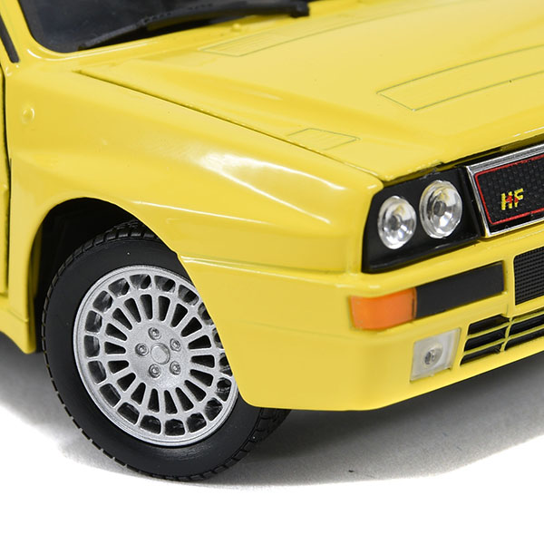 1/24 LANCIA Delta Evoluzione Miniature Model(Yellow)
