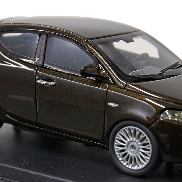 1/43 Lancia Ypsilonߥ˥奢ǥ by Racing 43