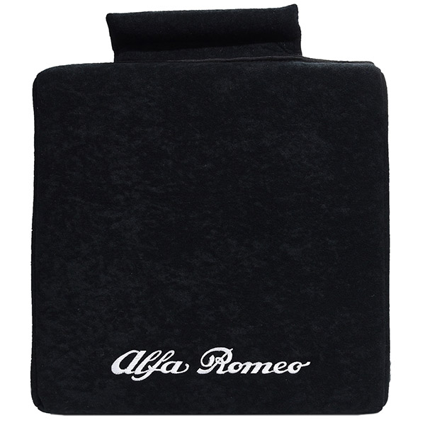 Alfa Romeoシートクッション(ブラック/ホワイトロゴ)