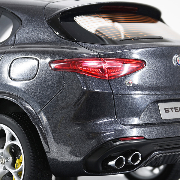 1/18 Alfa Romeo STELVIO QUADRIFOGLIOߥ˥奢ǥ(졼) by BBR