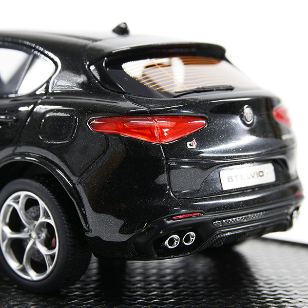 1/43 Alfa Romeo Stelvio QUADRIFOGLIO Miniature Model by BBR