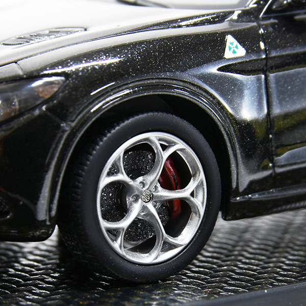 1/43 Alfa Romeo Stelvio QUADRIFOGLIO Miniature Model by BBR
