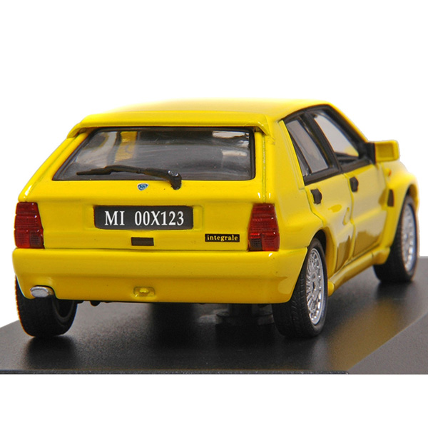 1/43 LANCIA DELTA INTEGRALE GIALLA Miniature Model