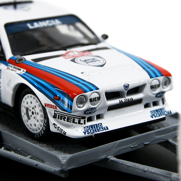 1/43 LANCIA S4 & MARTINI RACING Transporter Miniature Model