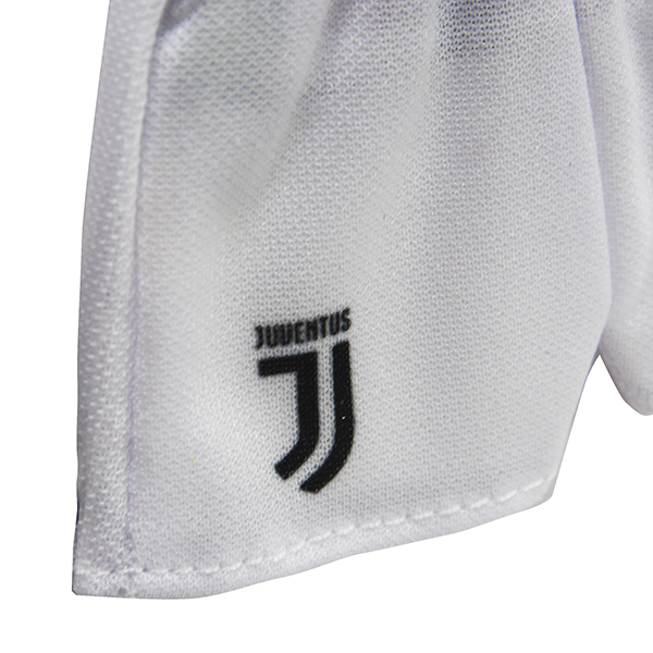 JUVENTUSɥ