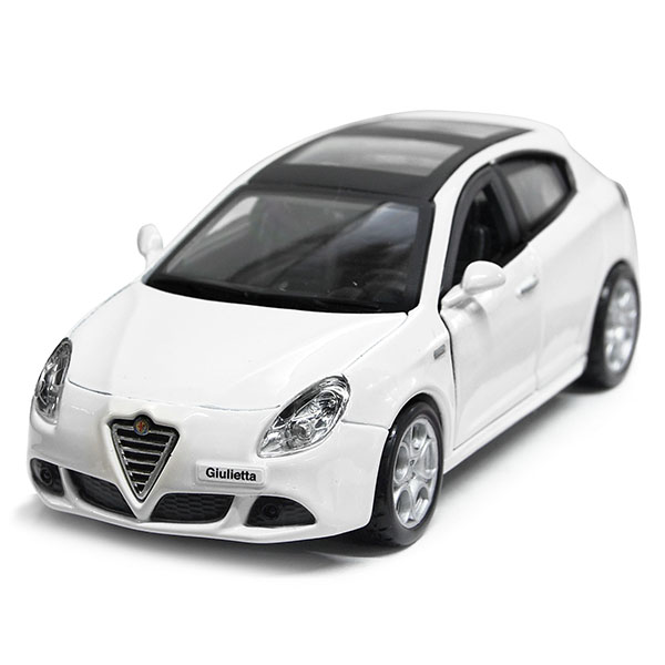 1/32 Alfa Romeo GIULIETTAミニチュアモデル(ホワイト)