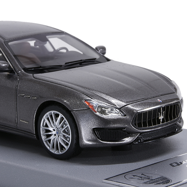 1/43 MASERATI Genuine Quattroporte Gransport 2017 Miniature Model (Grigio Maratea) By BBR