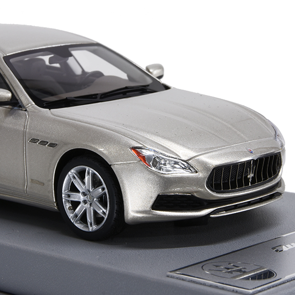 1/43 MASERATIQuattroporte Granlusso 2017ߥ˥奢ǥ Champagne By BBR