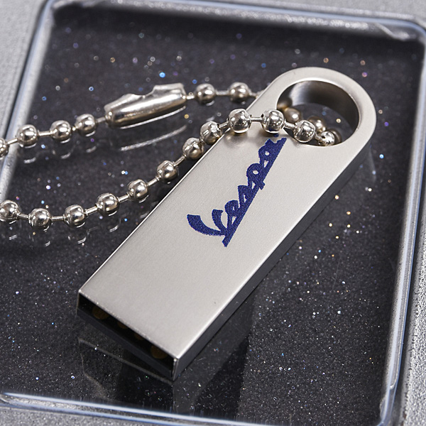 Vespa Official USB Memory with Case (8GB)