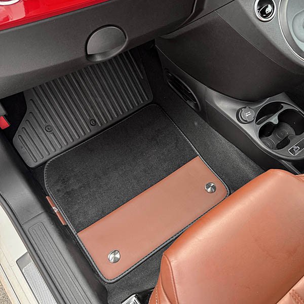 ABARTH500 / 595եޥåȥ֥饦 (ATϥɥ)