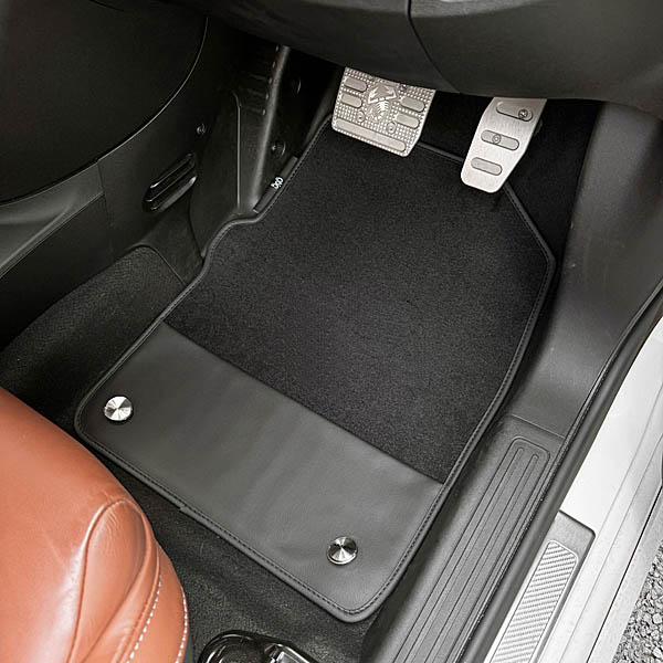 ABARTH Genuine 500/595 Floor Mats Black (for AT Right-hand Drive Vehicles)