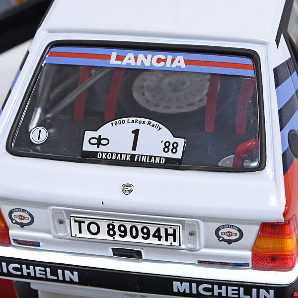 1/18 LANCIA Delta HF Integrale 8V 1000 Lakes Rally 1988 No.1 Miniature Models